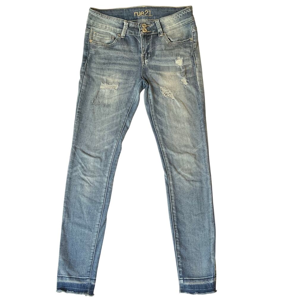 Rue 21 Women Jean Jeggings size 4 Blue Mid Rise Stretch Frayed